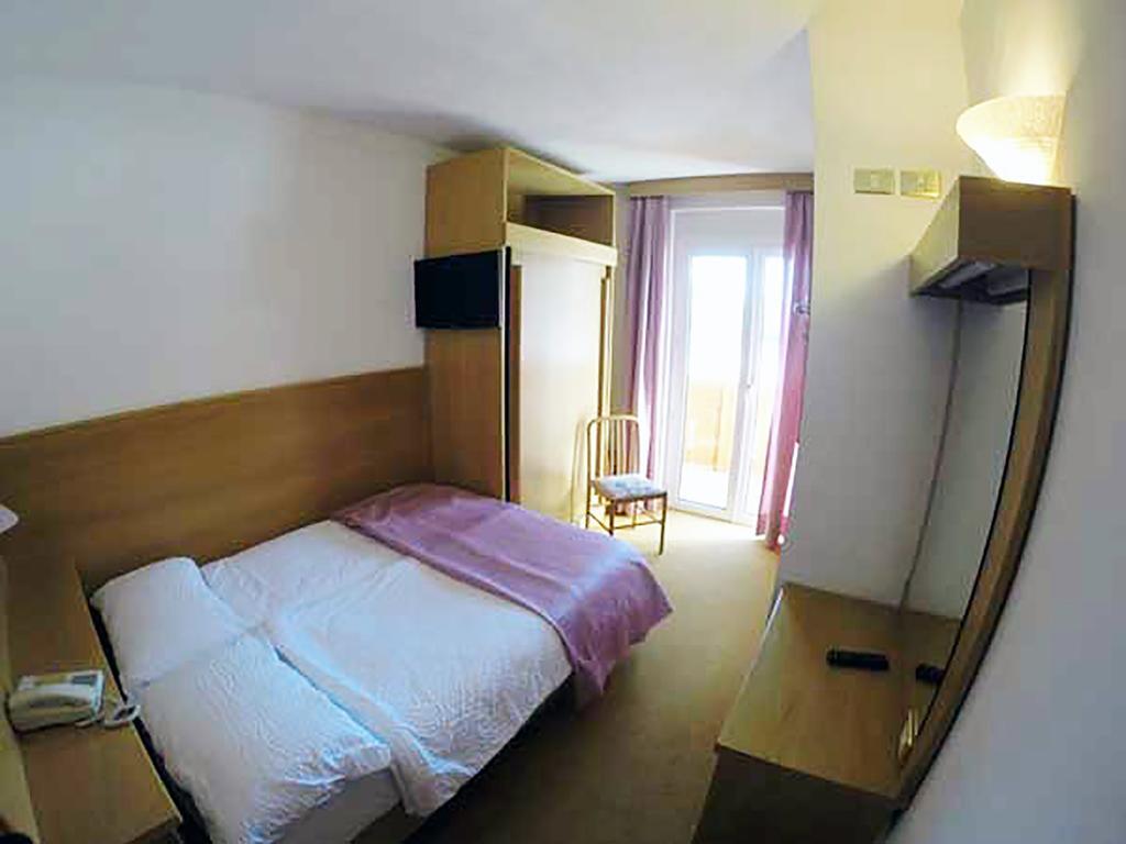 Hotel Olympia Molveno Exterior foto